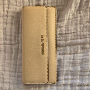 Michael Kors wallet